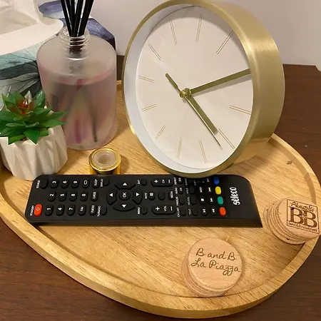 ベッド・アンド・ブレックファスト La Piazza 3*