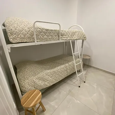 La Piazza Bed and Breakfast 3*