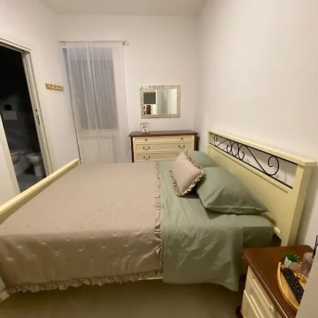 La Piazza 3*