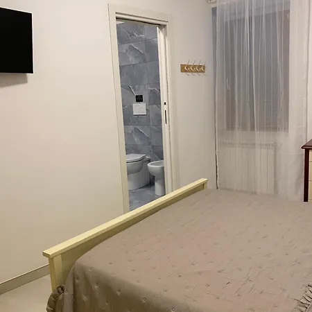 La Piazza 3*