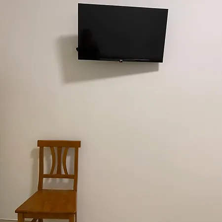 La Piazza 3*