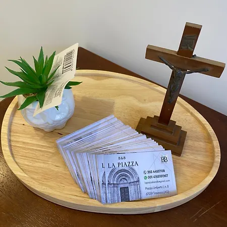 ベッド・アンド・ブレックファスト La Piazza 3*