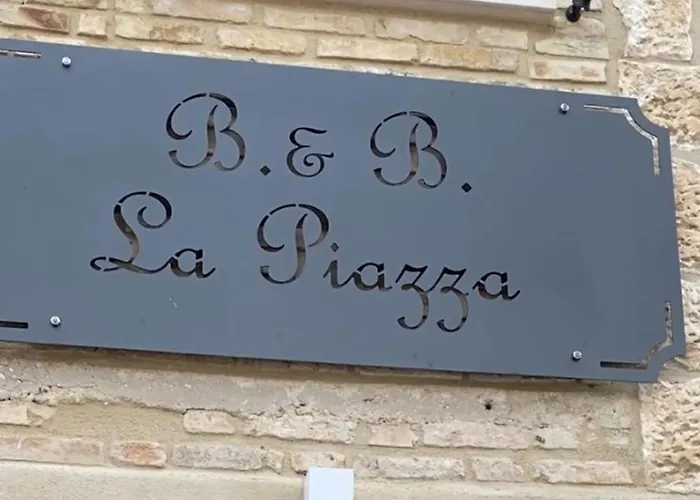 La Piazza Alojamento de Acomodação e Pequeno-almoço Trasacco